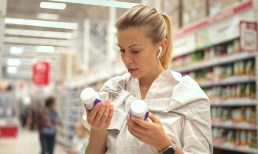 US Consumers Eye Higher Costs for Food, Rent Over Near Term